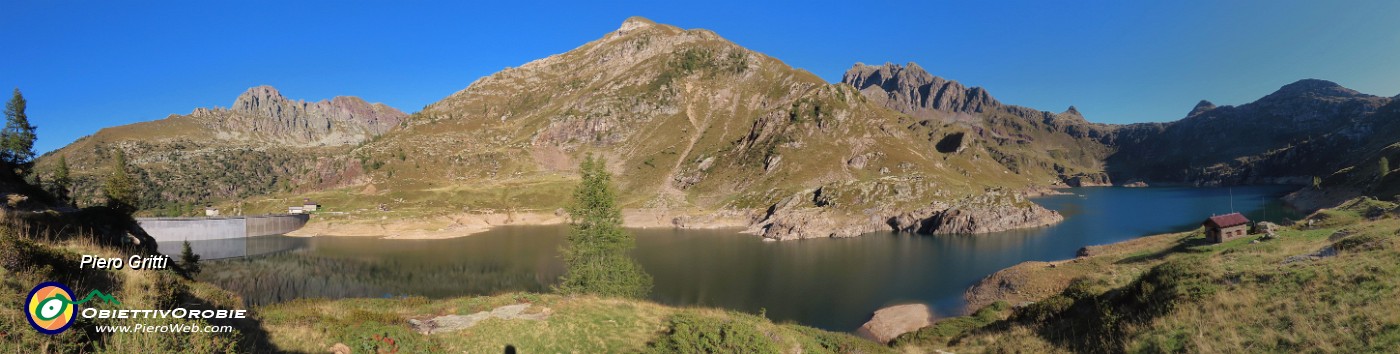 64 Laghi Gemelli con da dx Becco-Farno-Corte-Cima di Mezzeno occ..jpg